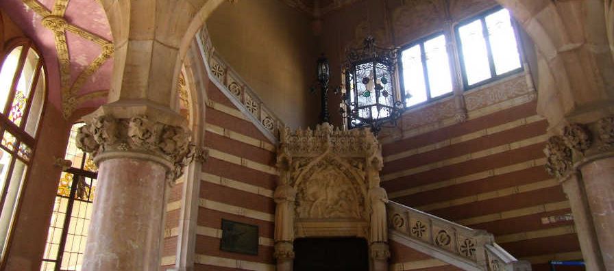LANDMARKS location in Spain — Vista Productions