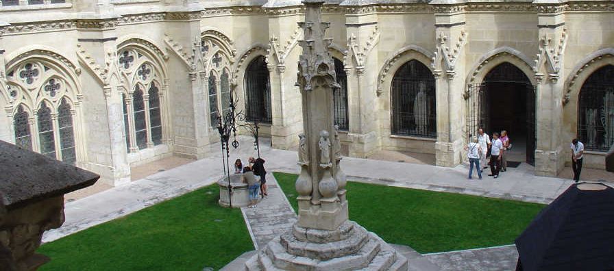 LANDMARKS location in Spain — Vista Productions