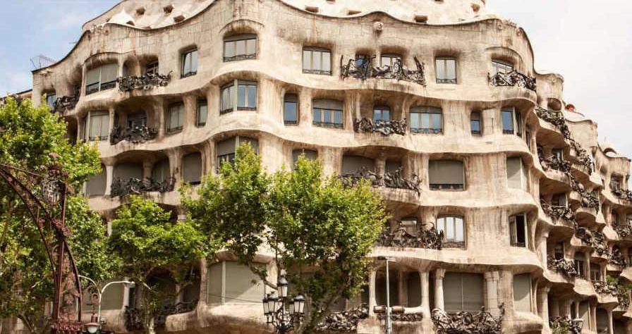 LANDMARKS location in Spain — Vista Productions