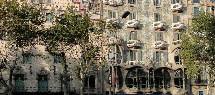 LANDMARKS location in Spain — Vista Productions
