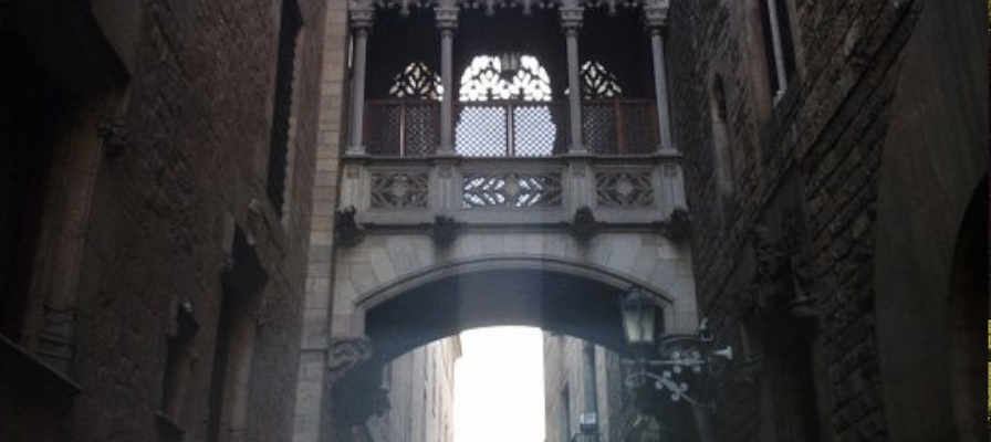 URBAN LANDSCAPE location in Spain — Vista Productions